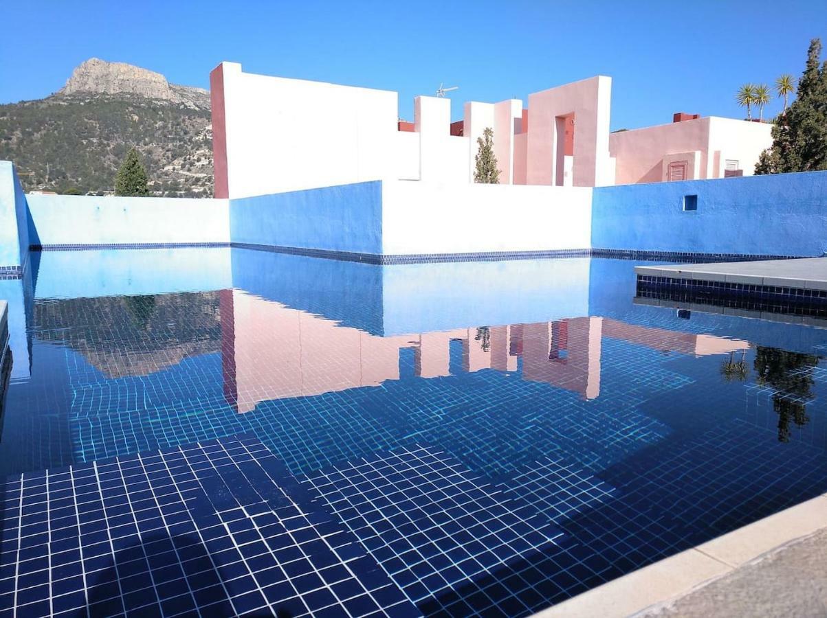 Estudio En La Muralla Roja Calpe Bagian luar foto